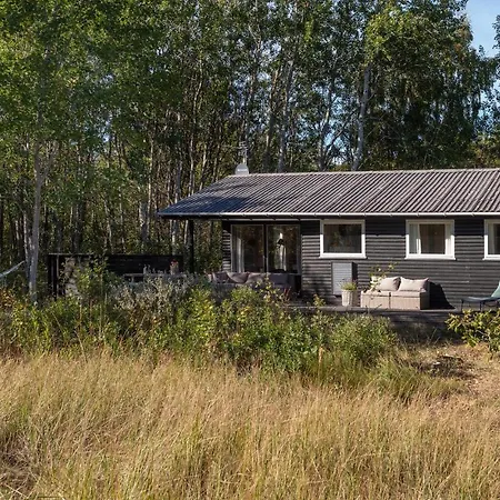 Amazing In Lbk With 2 Bedrooms Ålbæk