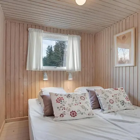 Amazing In Lbk With 2 Bedrooms * Ålbæk