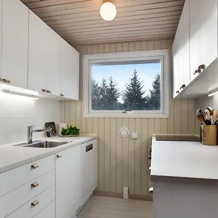 Ferienhaus Amazing In Lbk With 2 Bedrooms *