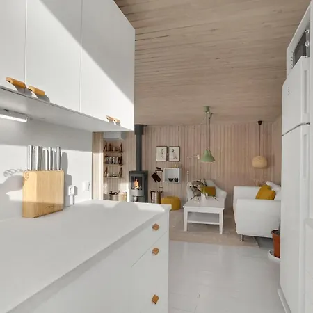 Amazing In Lbk With 2 Bedrooms Ferienhaus *